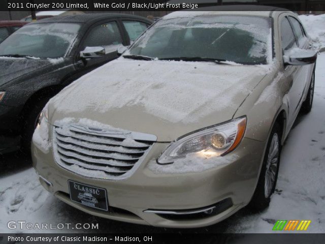 2011 Chrysler 200 Limited in White Gold