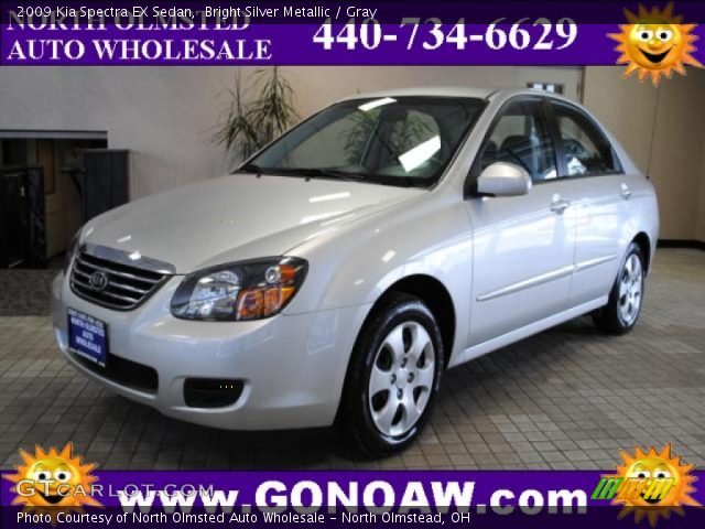 2009 Kia Spectra EX Sedan in Bright Silver Metallic