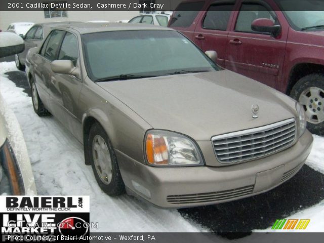 2001 Cadillac DeVille Sedan in Cashmere