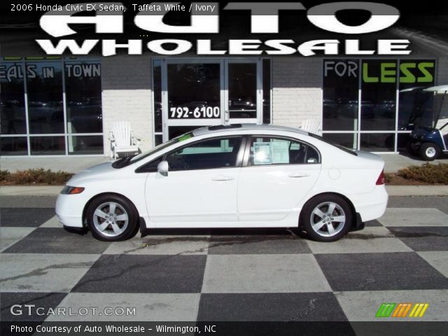 2006 Honda Civic EX Sedan in Taffeta White