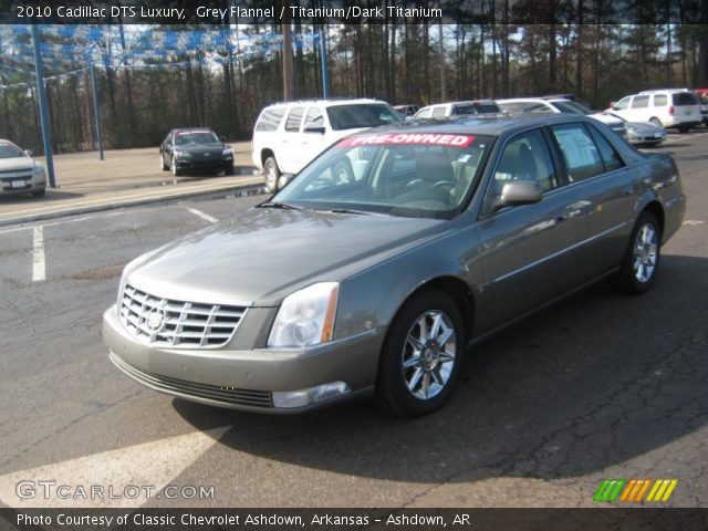 2010 Cadillac DTS Luxury in Grey Flannel