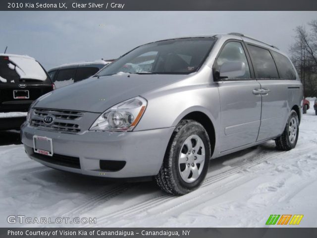 2010 Kia Sedona LX in Clear Silver