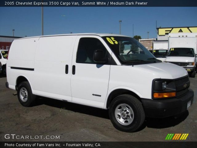 2005 Chevrolet Express 3500 Cargo Van in Summit White