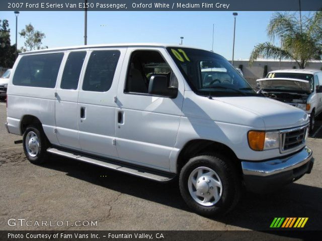 2007 Ford E Series Van E150 Passenger in Oxford White
