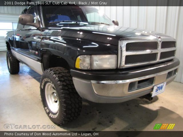 2001 Dodge Ram 1500 SLT Club Cab 4x4 in Black