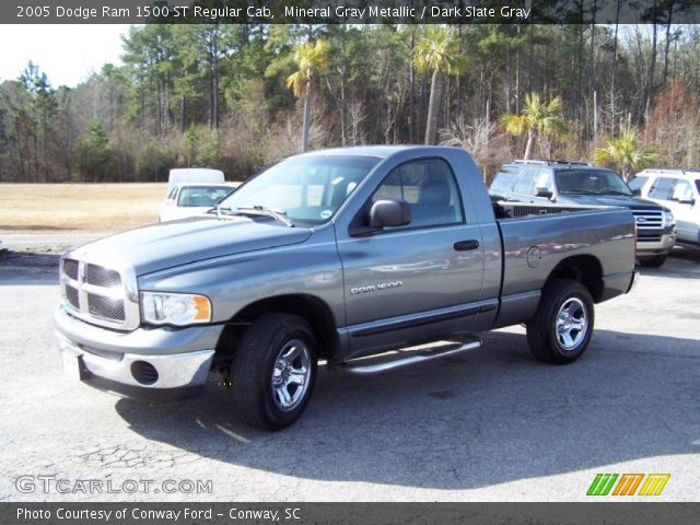 2005 Dodge Ram 1500 ST Regular Cab in Mineral Gray Metallic