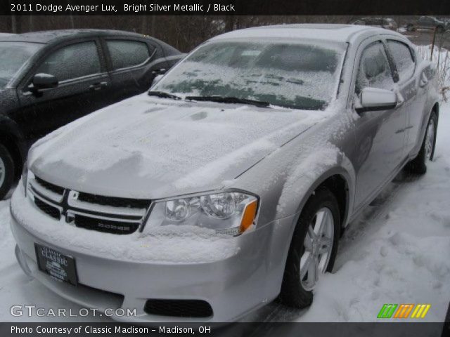 2011 Dodge Avenger Lux in Bright Silver Metallic