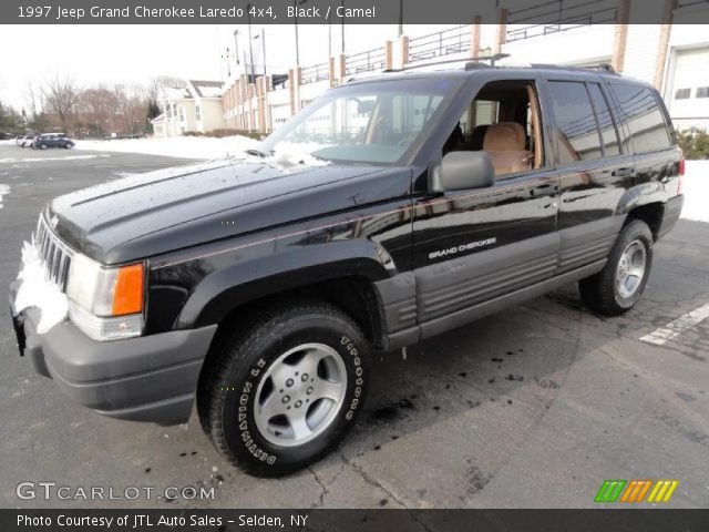 1997 Jeep Grand Cherokee Laredo 4x4 in Black
