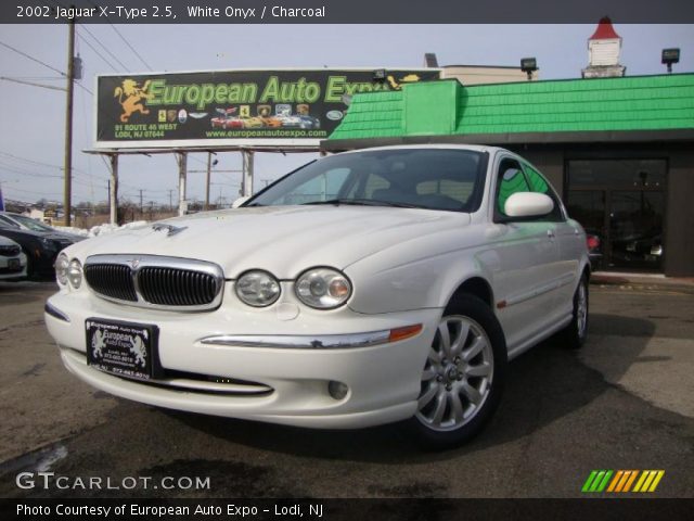 2002 Jaguar X-Type 2.5 in White Onyx