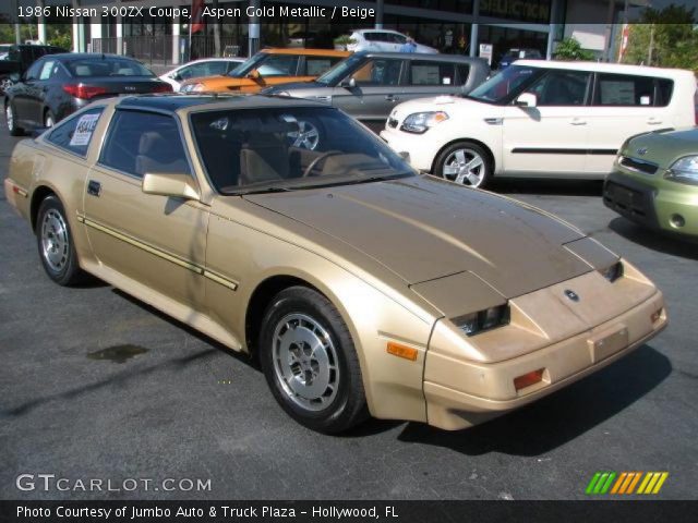 1986 Nissan 300ZX Coupe in Aspen Gold Metallic