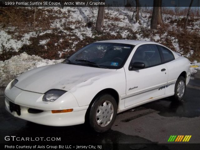 1999 Pontiac Sunfire SE Coupe in Arctic White