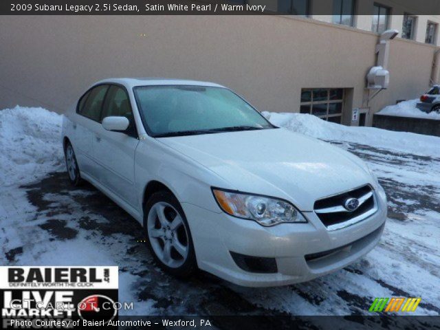 2009 Subaru Legacy 2.5i Sedan in Satin White Pearl