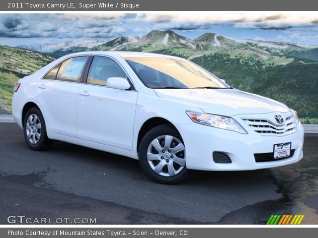 2011 Toyota Camry LE in Super White