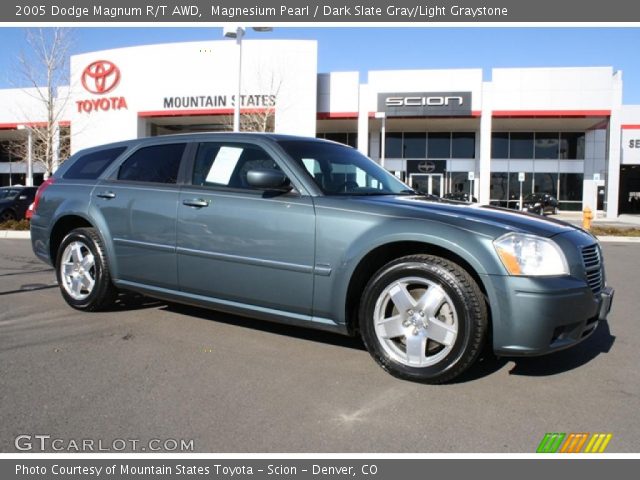 2005 Dodge Magnum R/T AWD in Magnesium Pearl