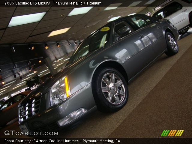 2006 Cadillac DTS Luxury in Titanium Metallic