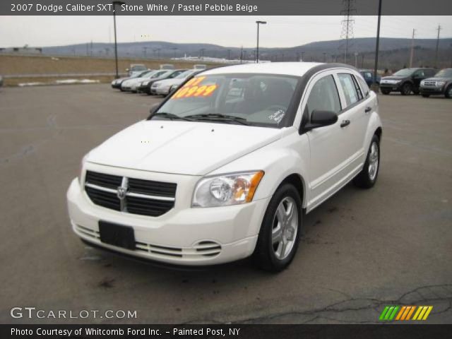 2007 Dodge Caliber SXT in Stone White