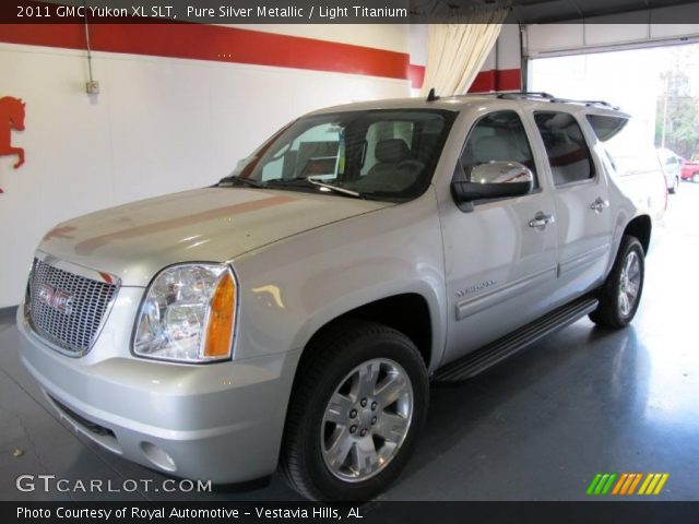 2011 GMC Yukon XL SLT in Pure Silver Metallic