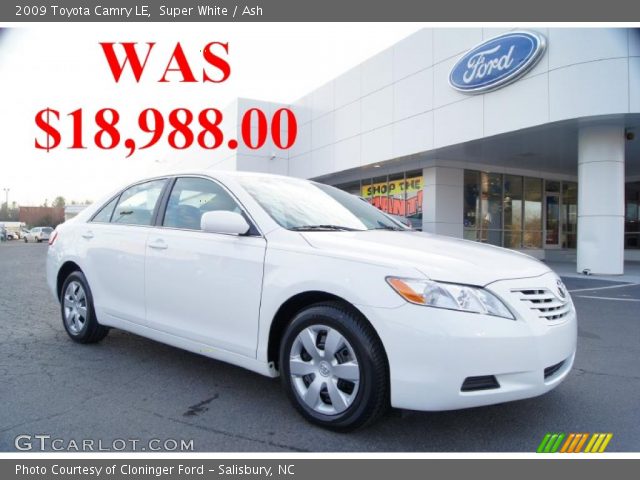 2009 Toyota Camry LE in Super White