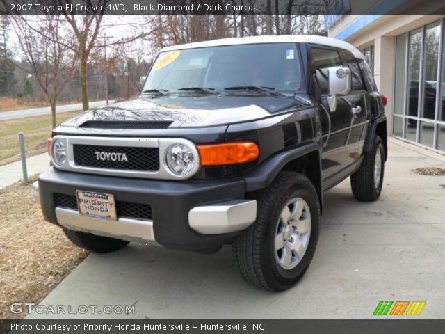2007 Toyota FJ Cruiser 4WD in Black Diamond