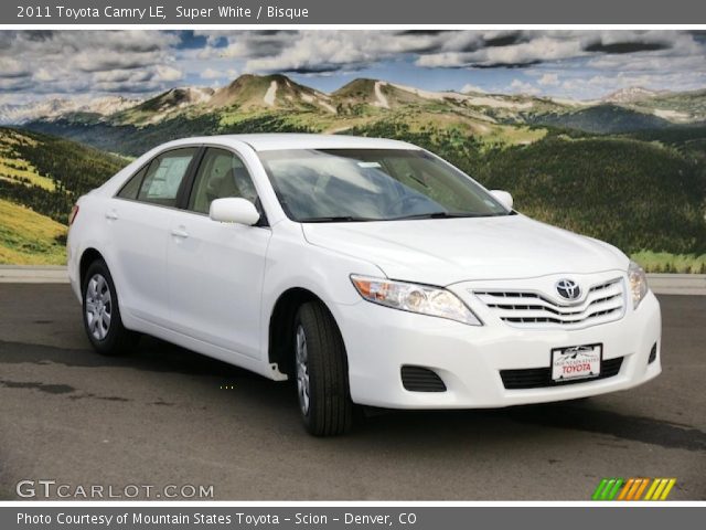 2011 Toyota Camry LE in Super White
