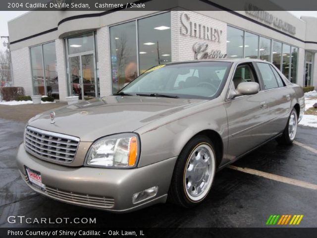 2004 Cadillac DeVille Sedan in Cashmere