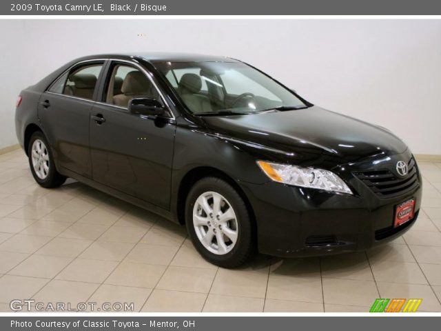 2009 Toyota Camry LE in Black