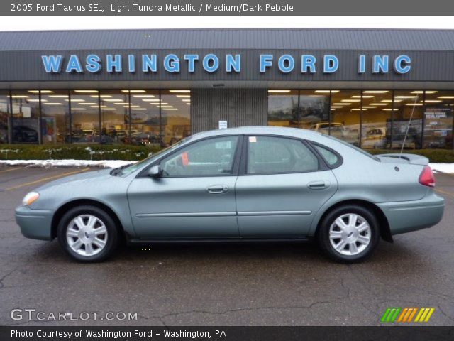 2005 Ford Taurus SEL in Light Tundra Metallic