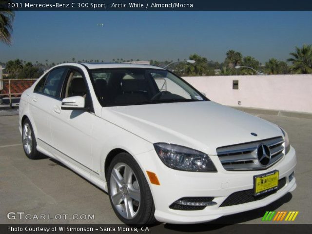 2011 Mercedes-Benz C 300 Sport in Arctic White