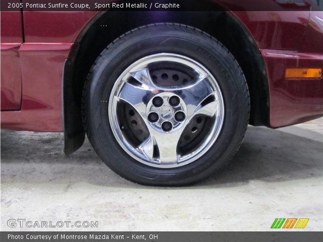 2005 Pontiac Sunfire Coupe in Sport Red Metallic