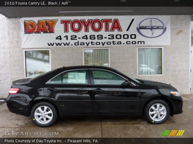2011 Toyota Camry LE in Black