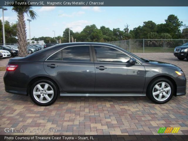 2009 Toyota Camry SE in Magnetic Gray Metallic