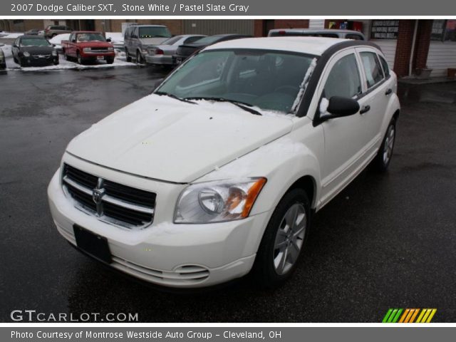 2007 Dodge Caliber SXT in Stone White