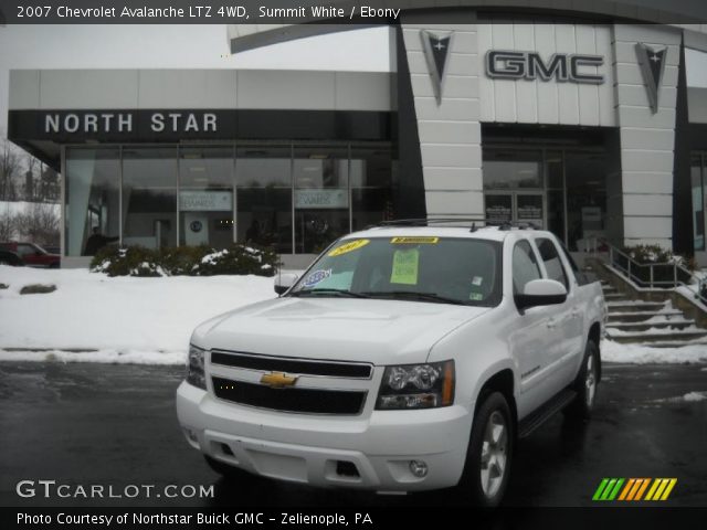 2007 Chevrolet Avalanche LTZ 4WD in Summit White