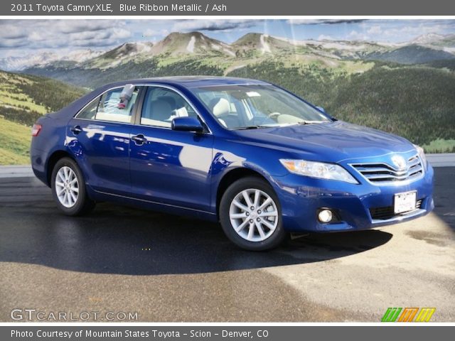 2011 Toyota Camry XLE in Blue Ribbon Metallic