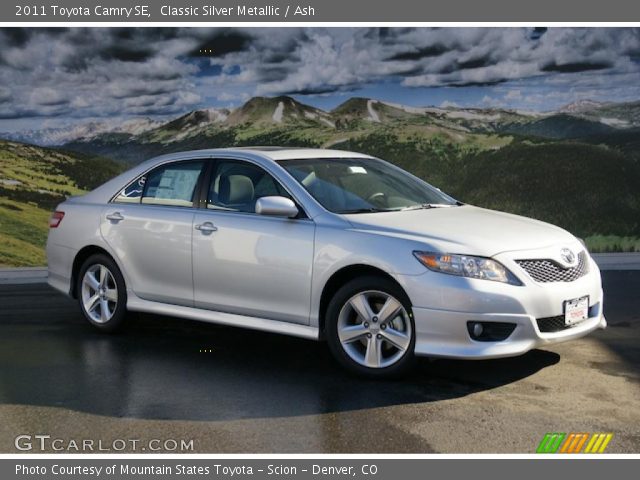 2011 Toyota Camry SE in Classic Silver Metallic