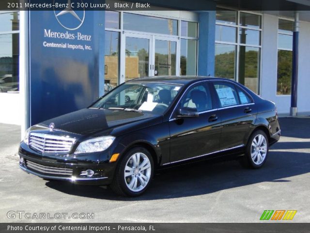 2011 Mercedes-Benz C 300 Luxury in Black