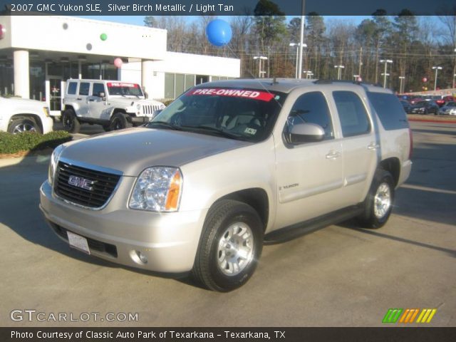2007 GMC Yukon SLE in Silver Birch Metallic