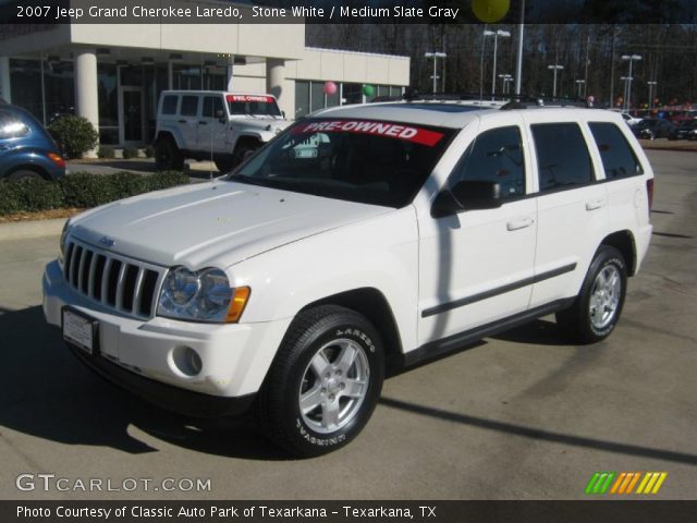 2007 Jeep Grand Cherokee Laredo in Stone White