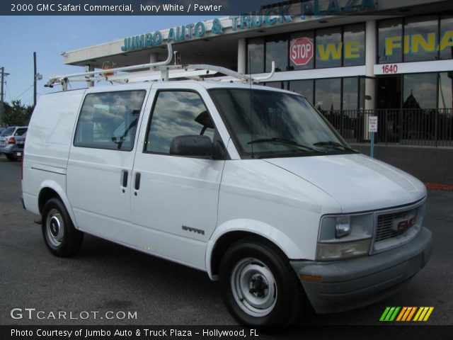 2000 GMC Safari Commercial in Ivory White