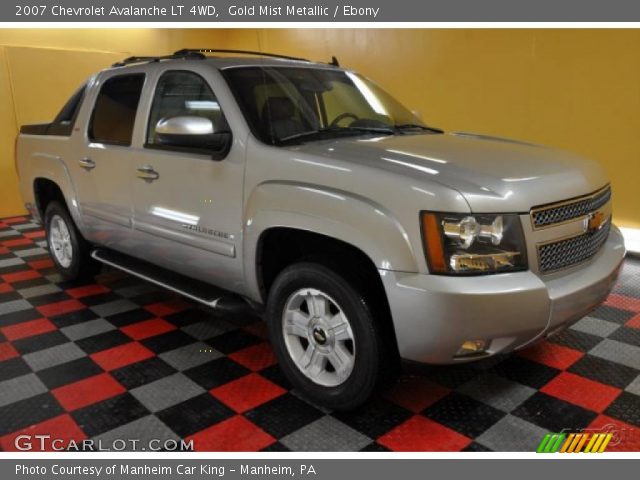 2007 Chevrolet Avalanche LT 4WD in Gold Mist Metallic