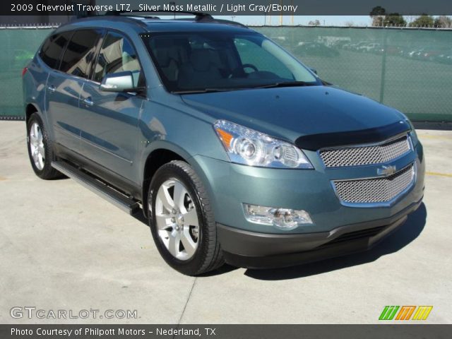 2009 Chevrolet Traverse LTZ in Silver Moss Metallic