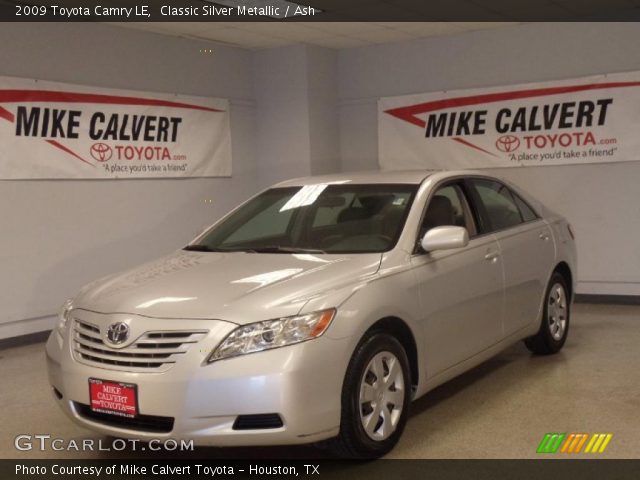 2009 Toyota Camry LE in Classic Silver Metallic