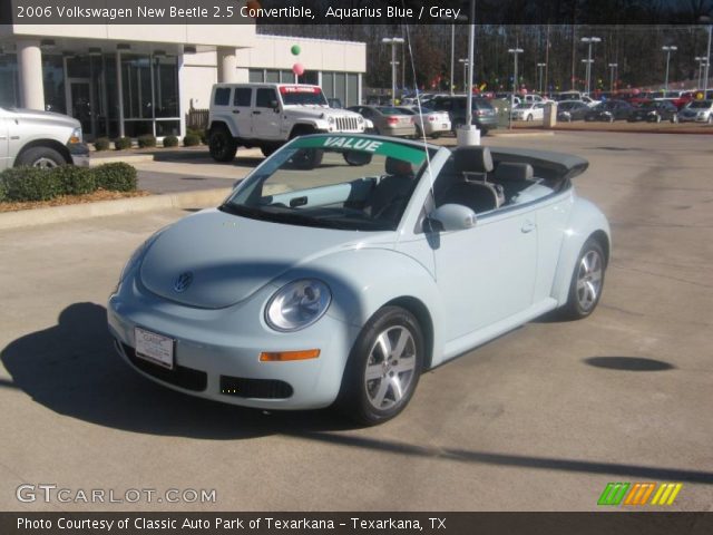2006 Volkswagen New Beetle 2.5 Convertible in Aquarius Blue