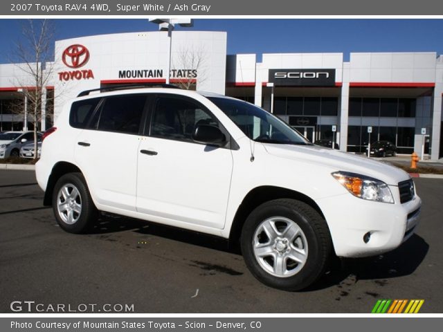 2007 Toyota RAV4 4WD in Super White