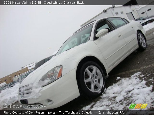 2002 Nissan Altima 3.5 SE in Cloud White