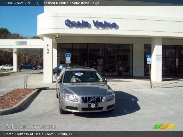 2008 Volvo V70 3.2 in Seashell Metallic