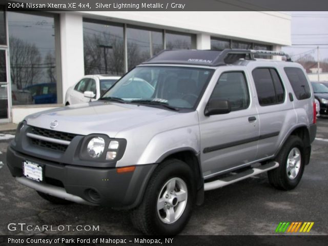 2004 Nissan Xterra XE 4x4 in Silver Lightning Metallic