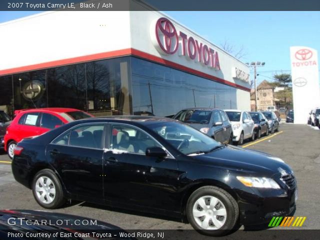 2007 Toyota Camry LE in Black