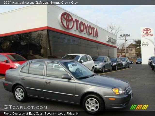 2004 Hyundai Accent GL Sedan in Stormy Gray