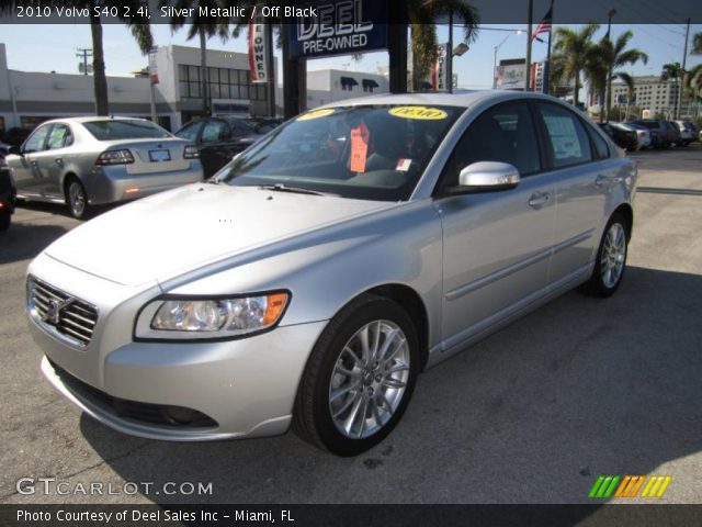 2010 Volvo S40 2.4i in Silver Metallic